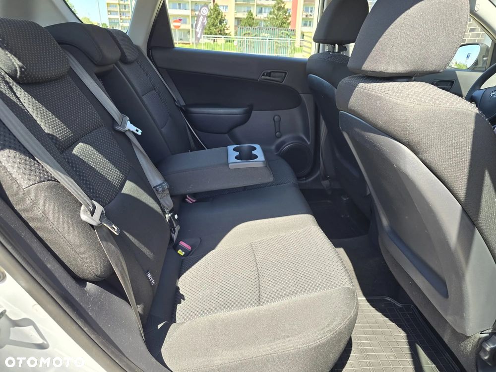 Hyundai i30 i30cw 1.4 Edition Plus - 23