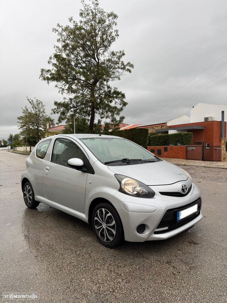 Toyota Aygo 1.0 + AC+VSC - 1