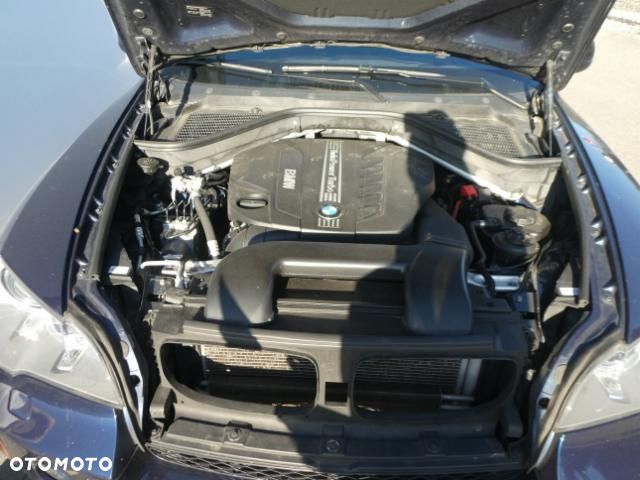 BMW X5 xDrive40d - 14