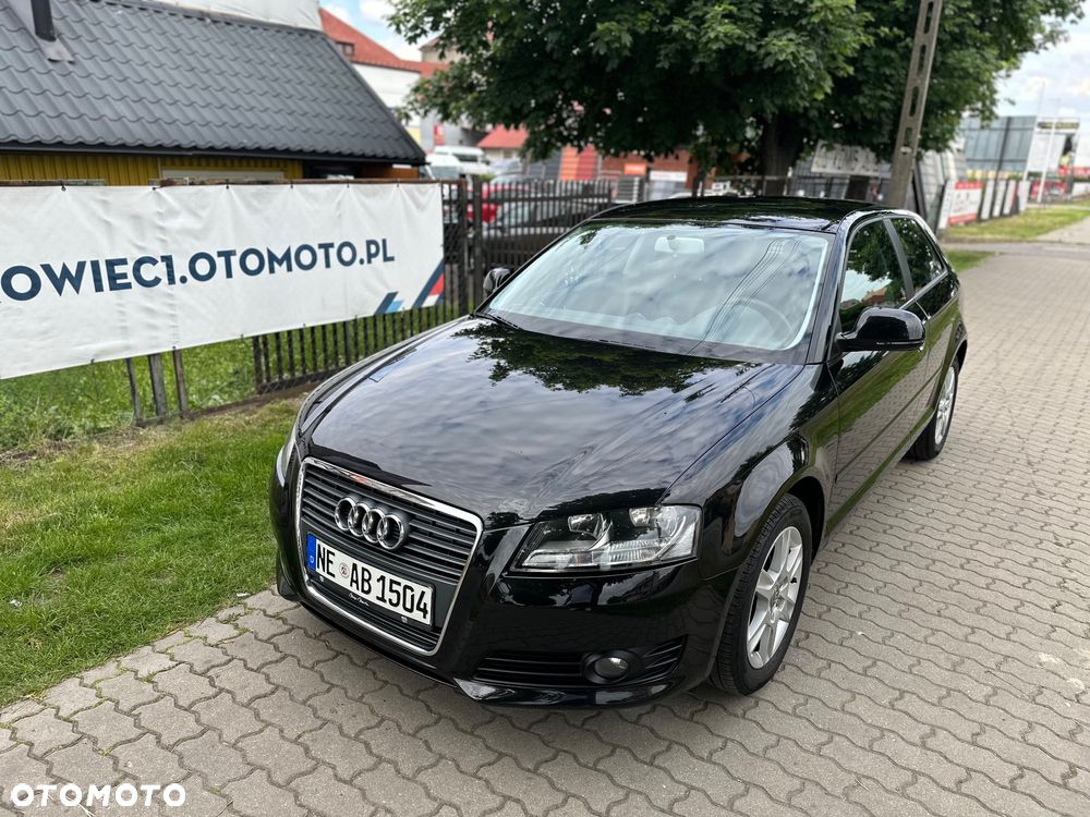 Audi A3 3-drzwiowe 1.6 Ambiente - 1