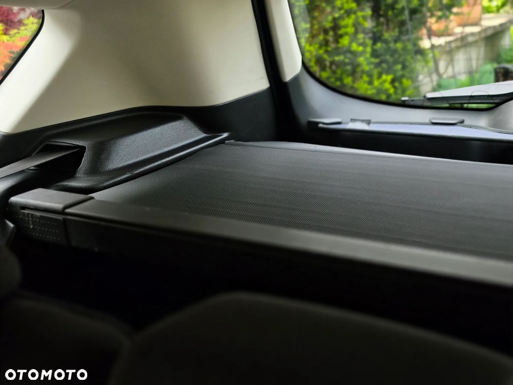 Ford Kuga - 33