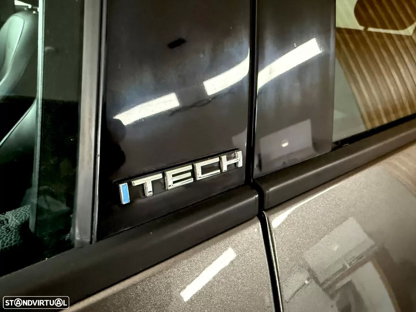 SEAT Leon 1.6 TDI DPF S&S I-Tech - 33