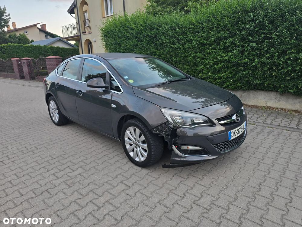 Opel Astra 1.6 CDTI DPF ecoFLEX Start/Stop Exklusiv - 13