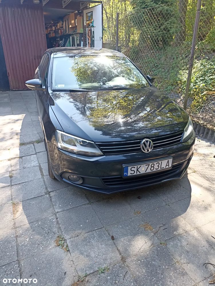 Volkswagen Jetta 1.6 TDI BMT Trendline - 4