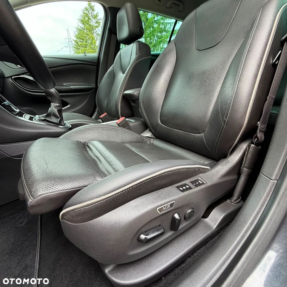 Opel Astra 1.6 Turbo Start/Stop Dynamic - 9