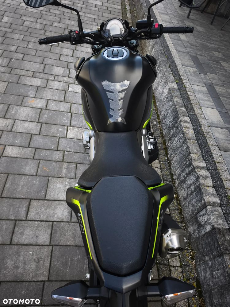Kawasaki Z 900 - 33