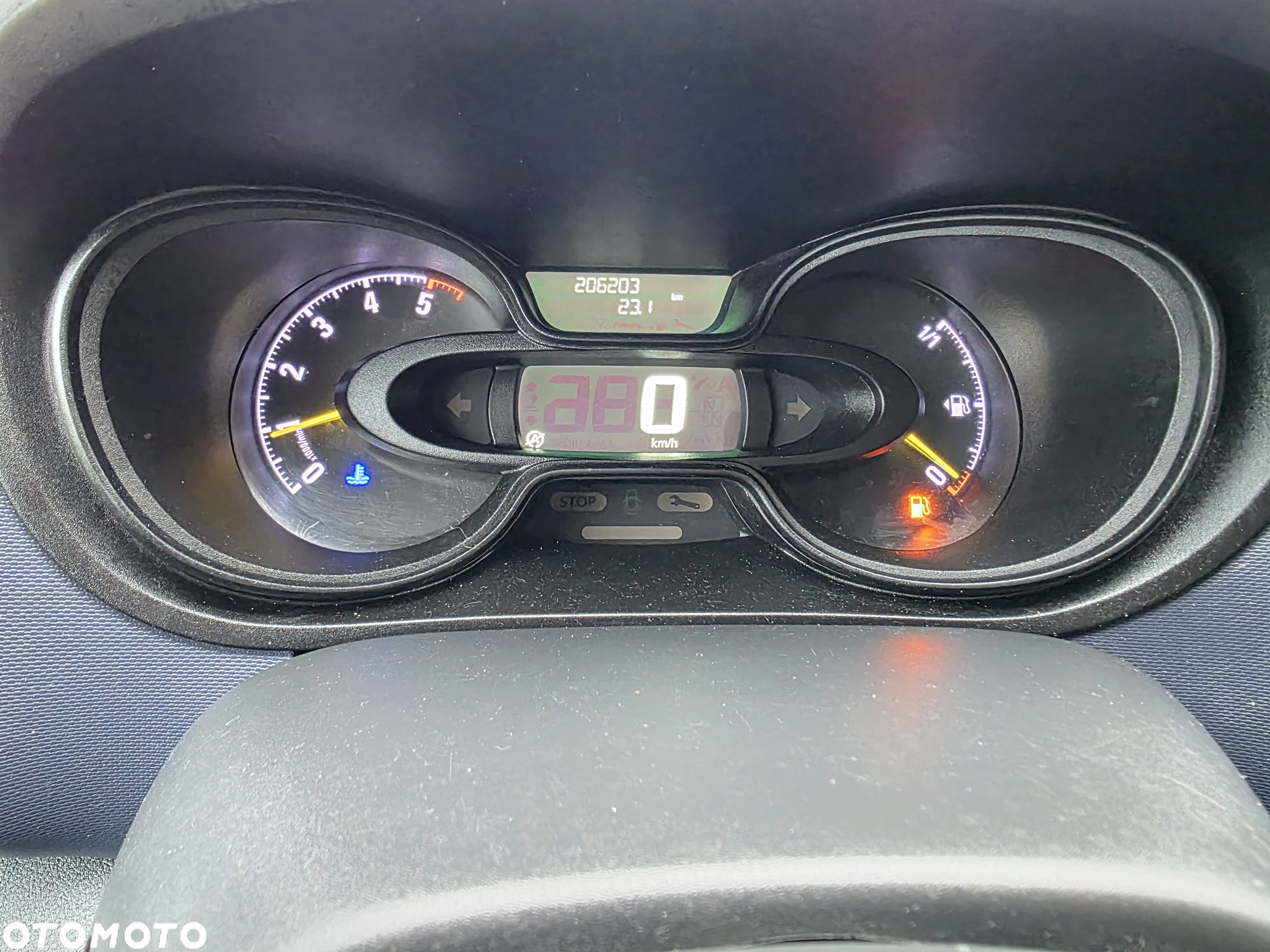 Opel Vivaro - 17
