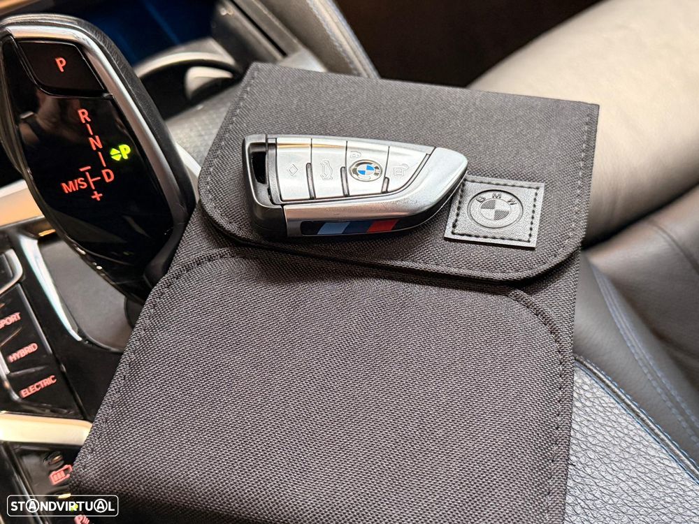BMW 530 e Pack Desportivo M - 46