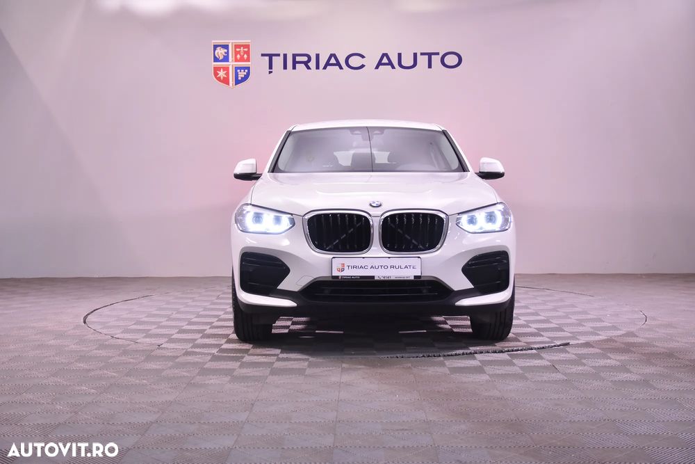 BMW X4 xDrive20i AT - 8