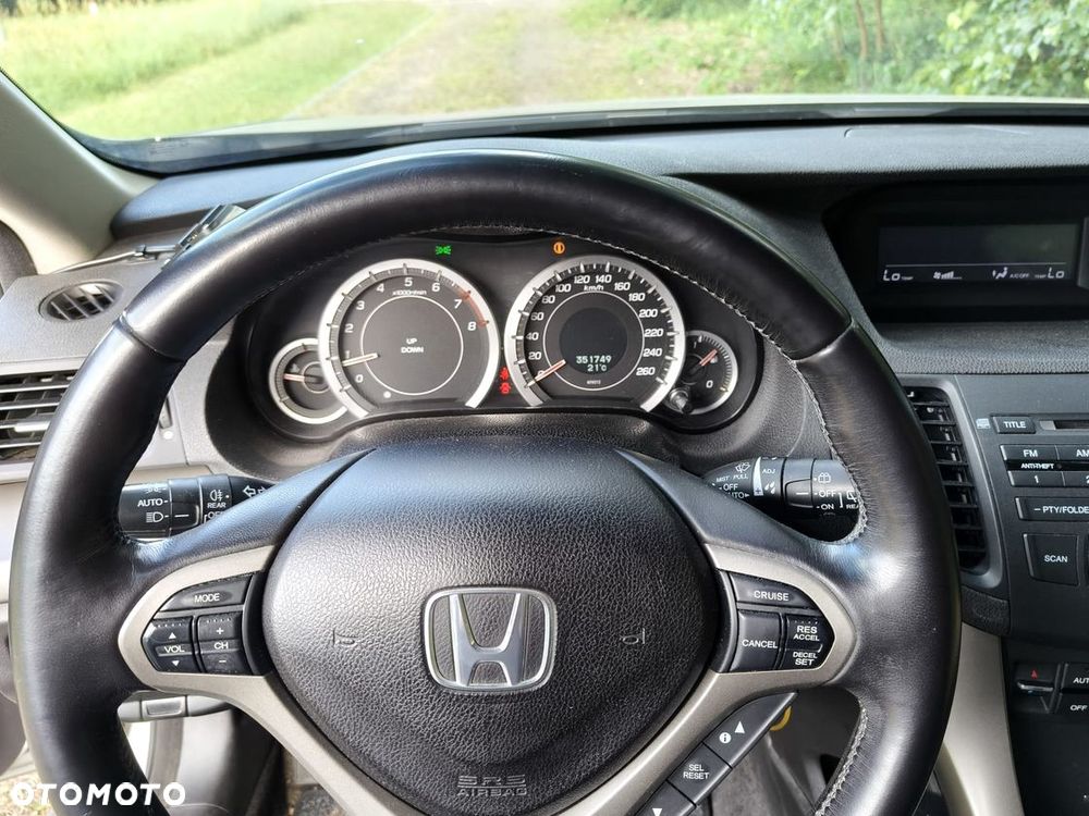 Honda Accord 2.0 Elegance - 23