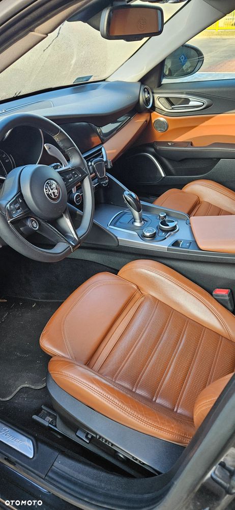 Alfa Romeo Giulia 2.0 Turbo 16V AT8-Q4 Ti - 15