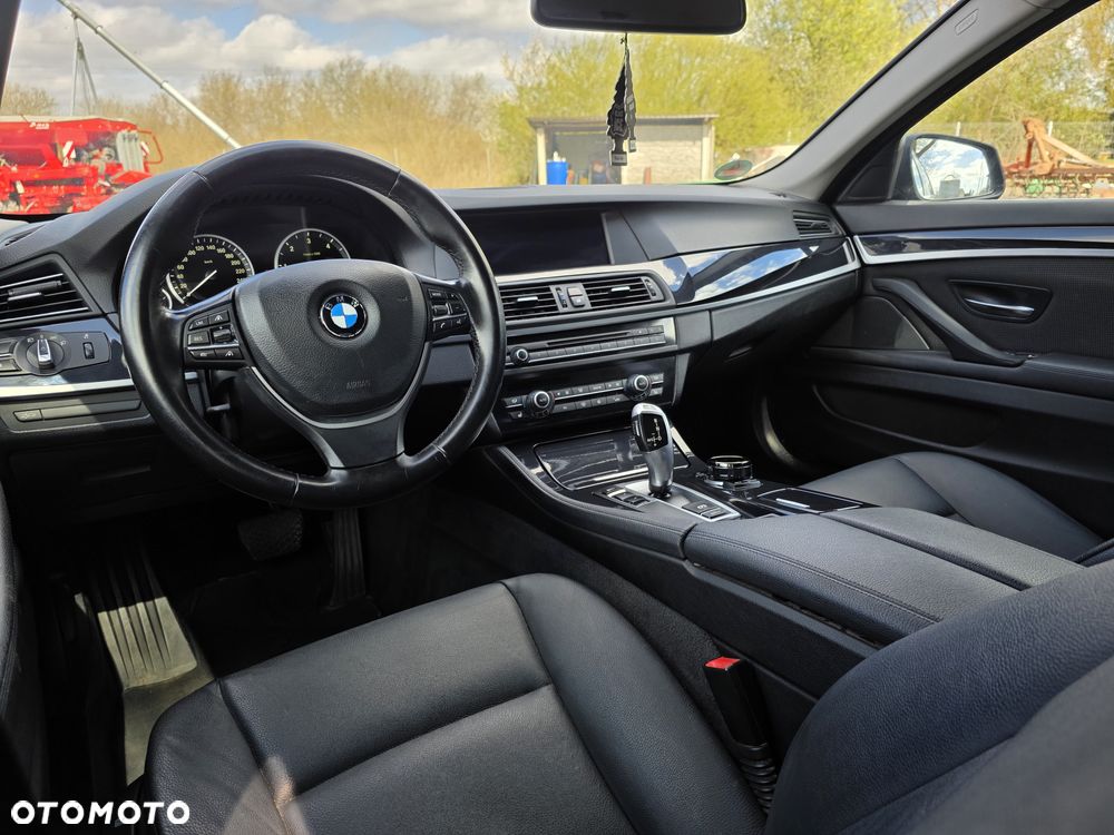 BMW Seria 5 520d BluePerformance - 17