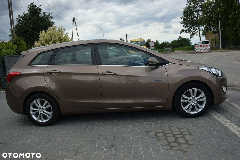 Hyundai i30 1.6 CRDi Classic - 10