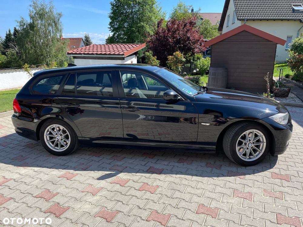 BMW Seria 3 320d xDrive - 3