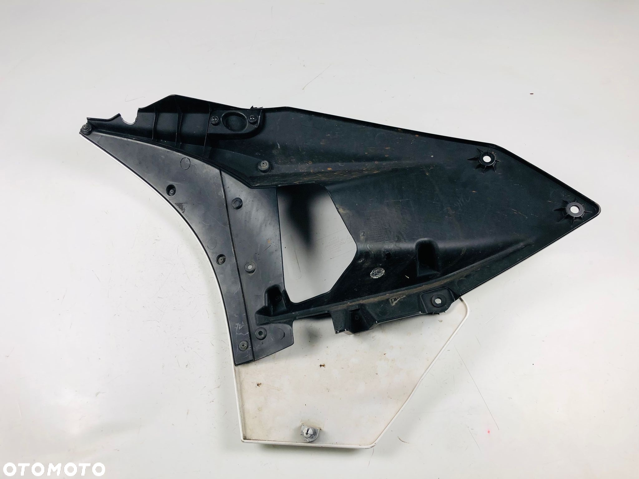 KTM RC 125 14-19 owiewka prawa boczek bok - 7