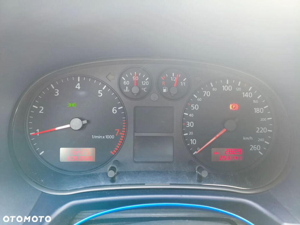 Audi A3 Sportback 1.6 Attraction - 11