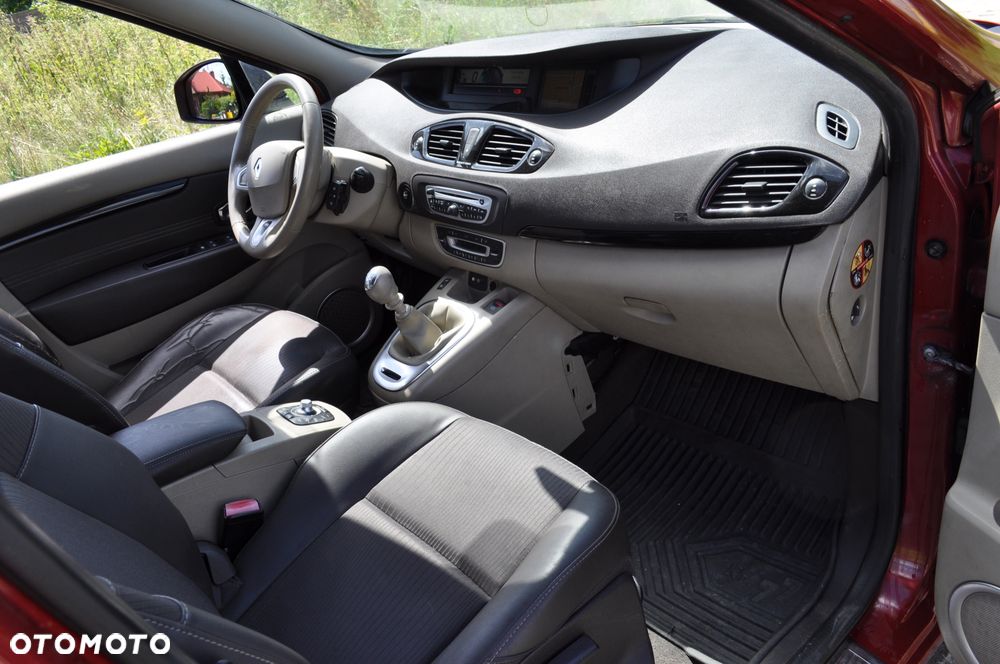 Renault Scenic dCi 130 FAP Bose Edition - 9