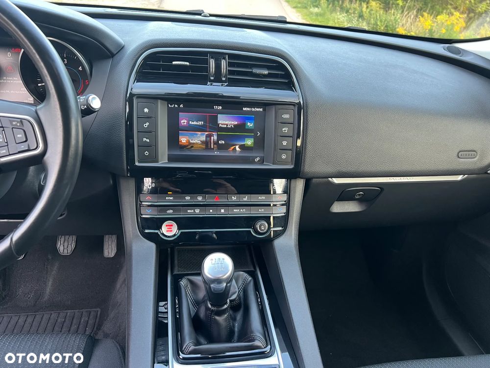 Jaguar F-Pace 2.0 i4D AWD Pure - 14