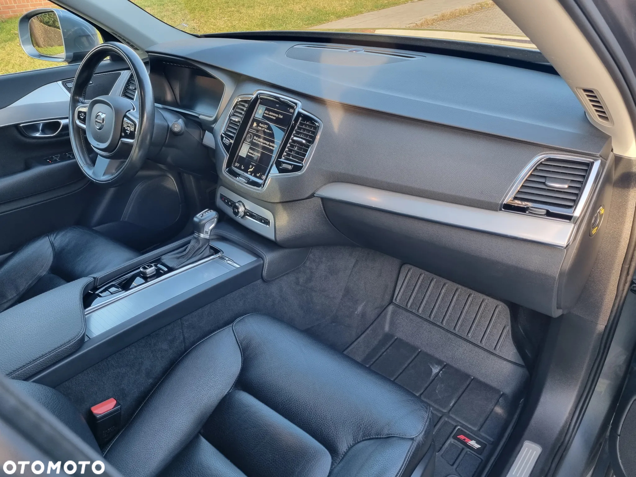 Volvo XC 90 D5 AWD Momentum - 10