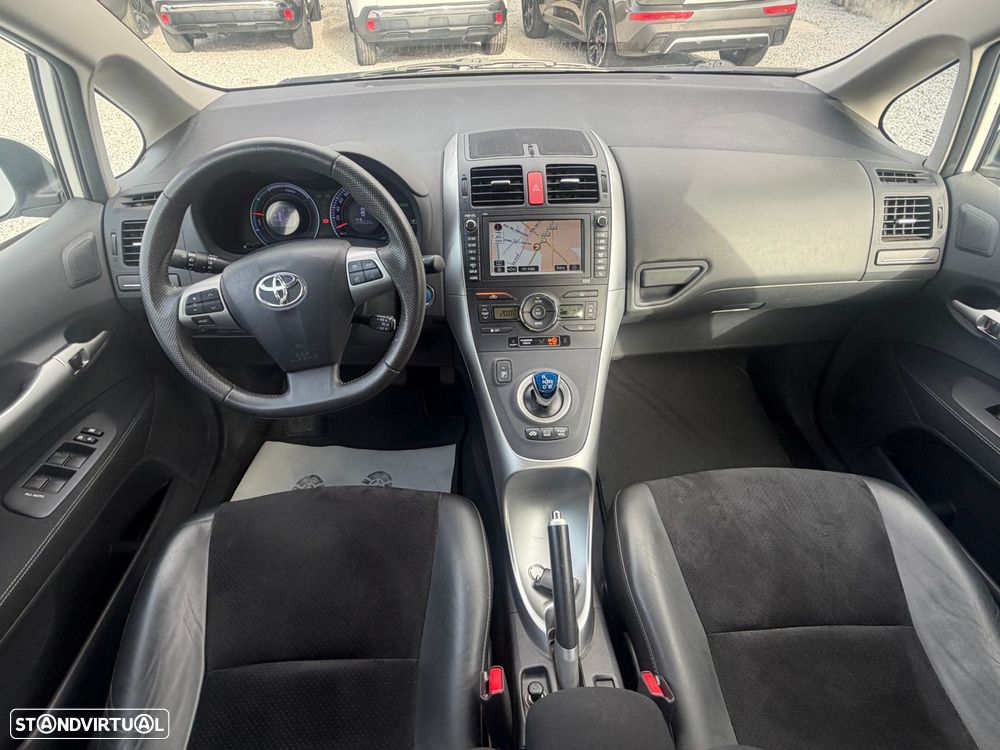 Toyota Auris 1.8 HSD Comfort +P.Sport+Navi - 7