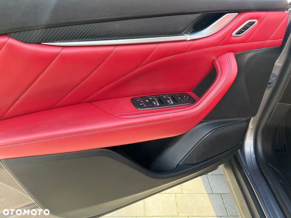 Maserati Levante Granlusso - 23