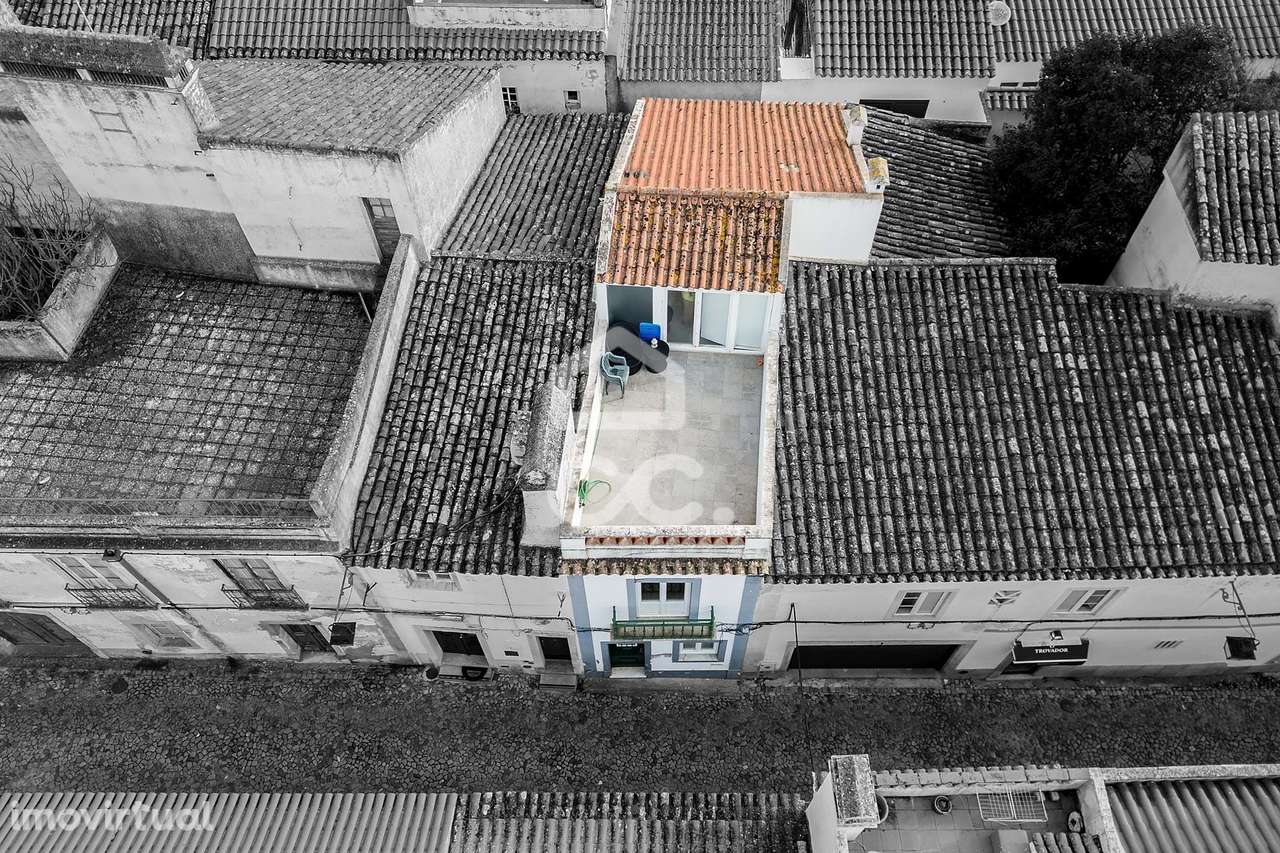 Moradia T3 com Terraço e 3 Suites | Centro Histórico de Évora - Grande imagem: 3/42