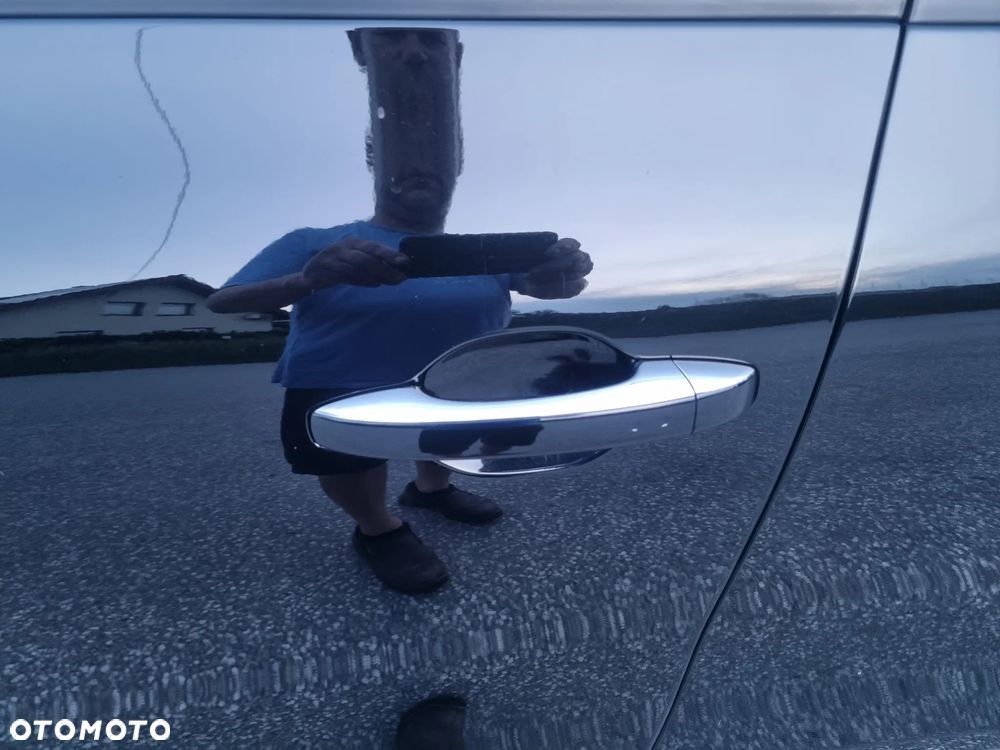 Renault Scenic Energy dCi 110 S&S Paris - 36