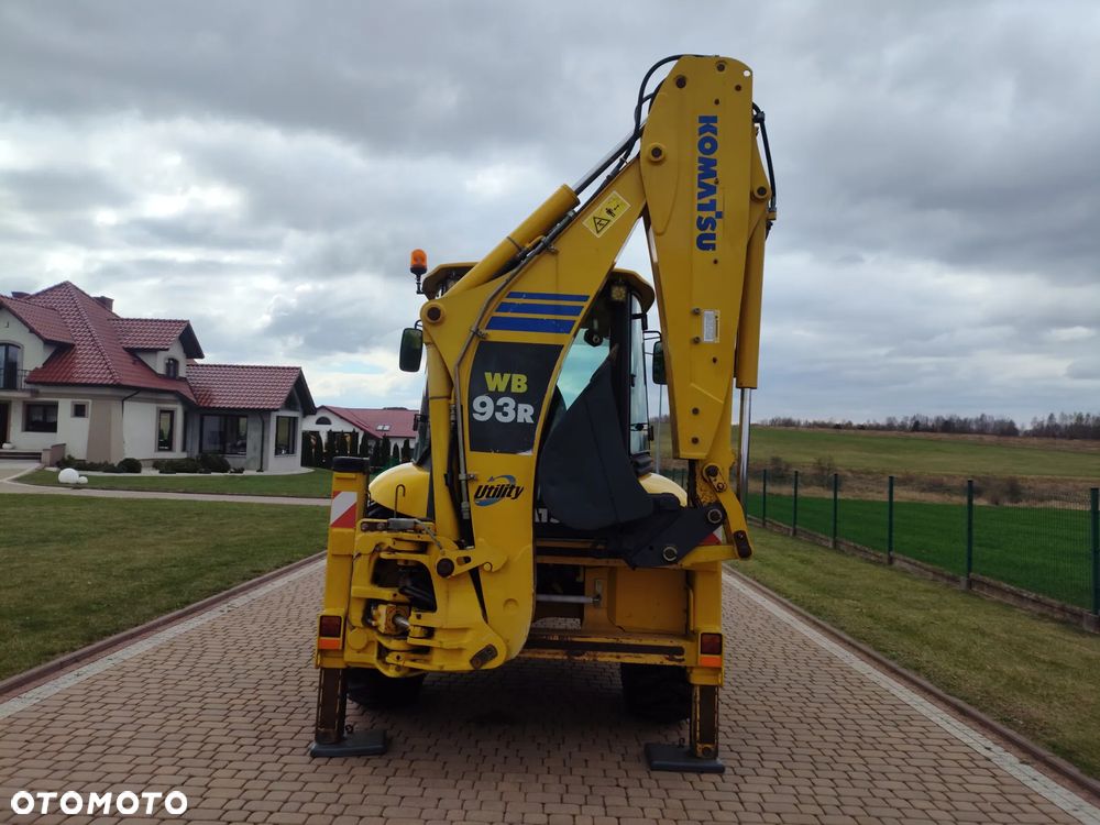Komatsu WB 93R /  KOPARKO-ŁADOWARKA , BEZ VAT , UMOWA KUPNA -SPRZEDAŻY , STAN SUPER - 3