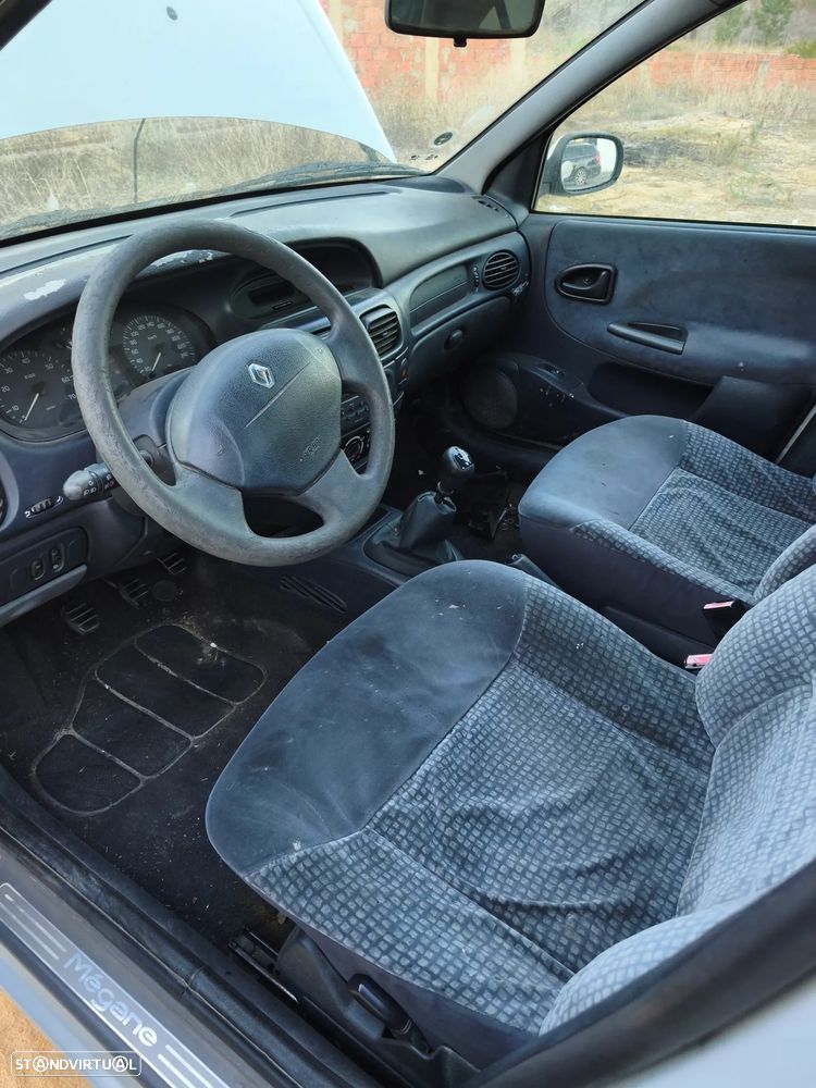 Renault Mégane 1.4 16V Dynamique - 6