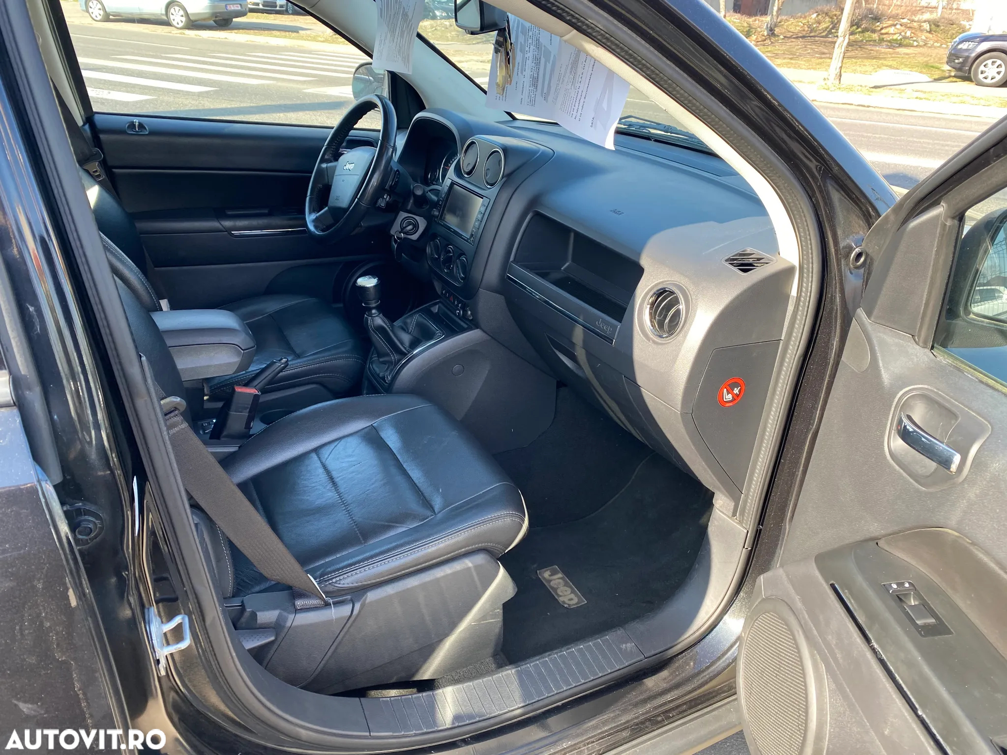 Jeep Compass - 15