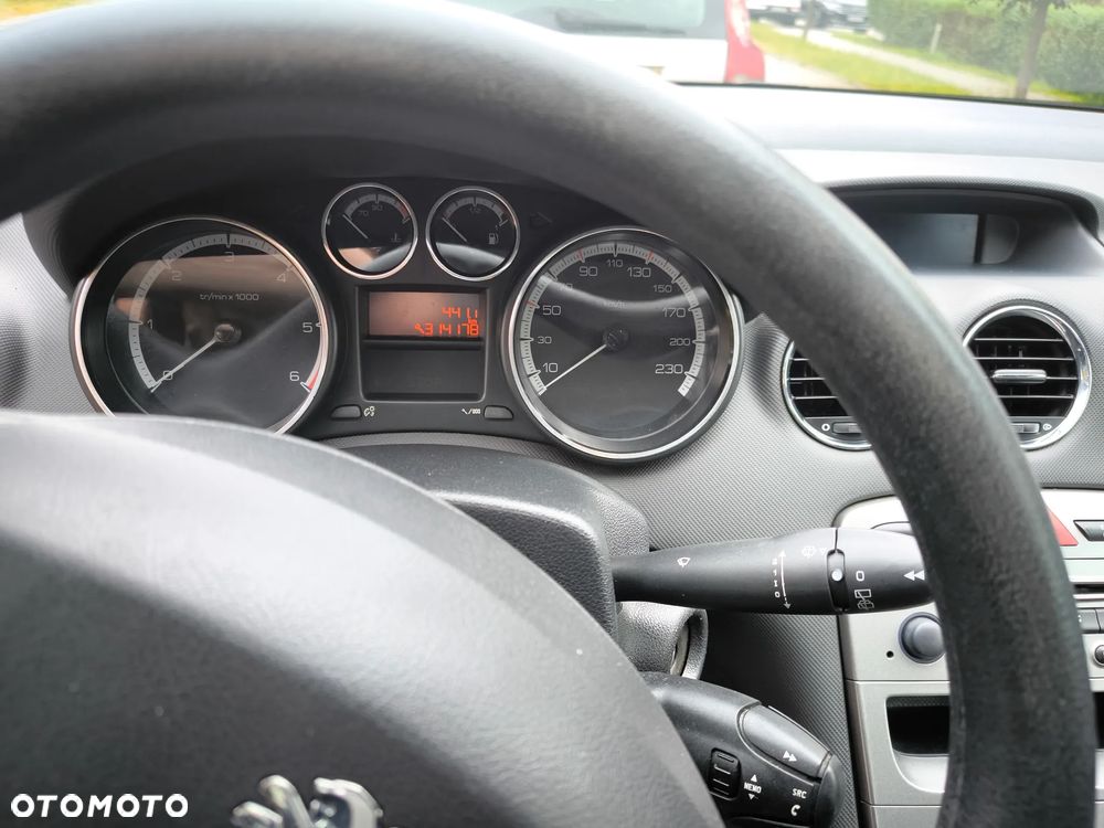 Peugeot 308 1.6 e-HDi Active STT - 8