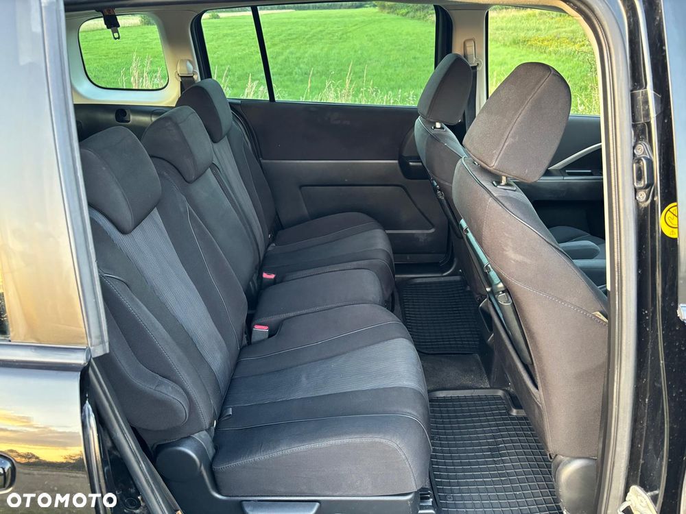Mazda 5 2.0 Navi + - 11