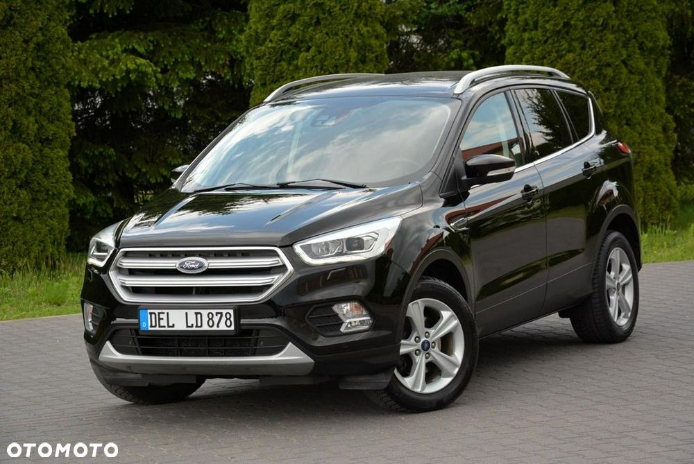 Ford Kuga 1.5 EcoBoost 2x4 Titanium - 2