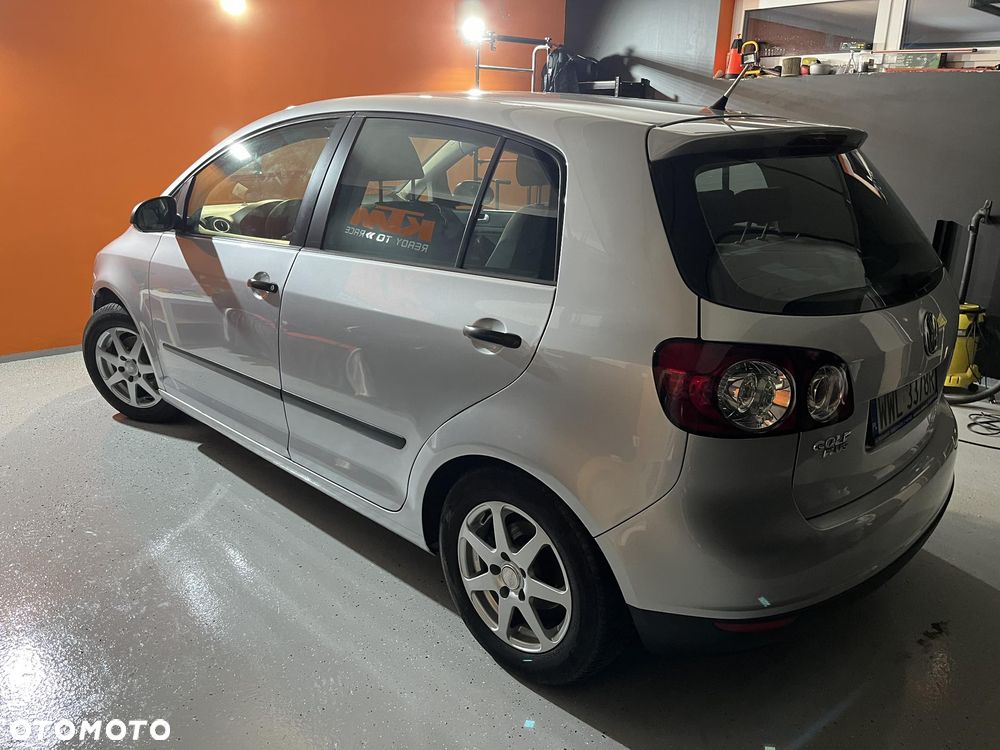 Volkswagen Golf Plus 1.6 Comfortline - 6