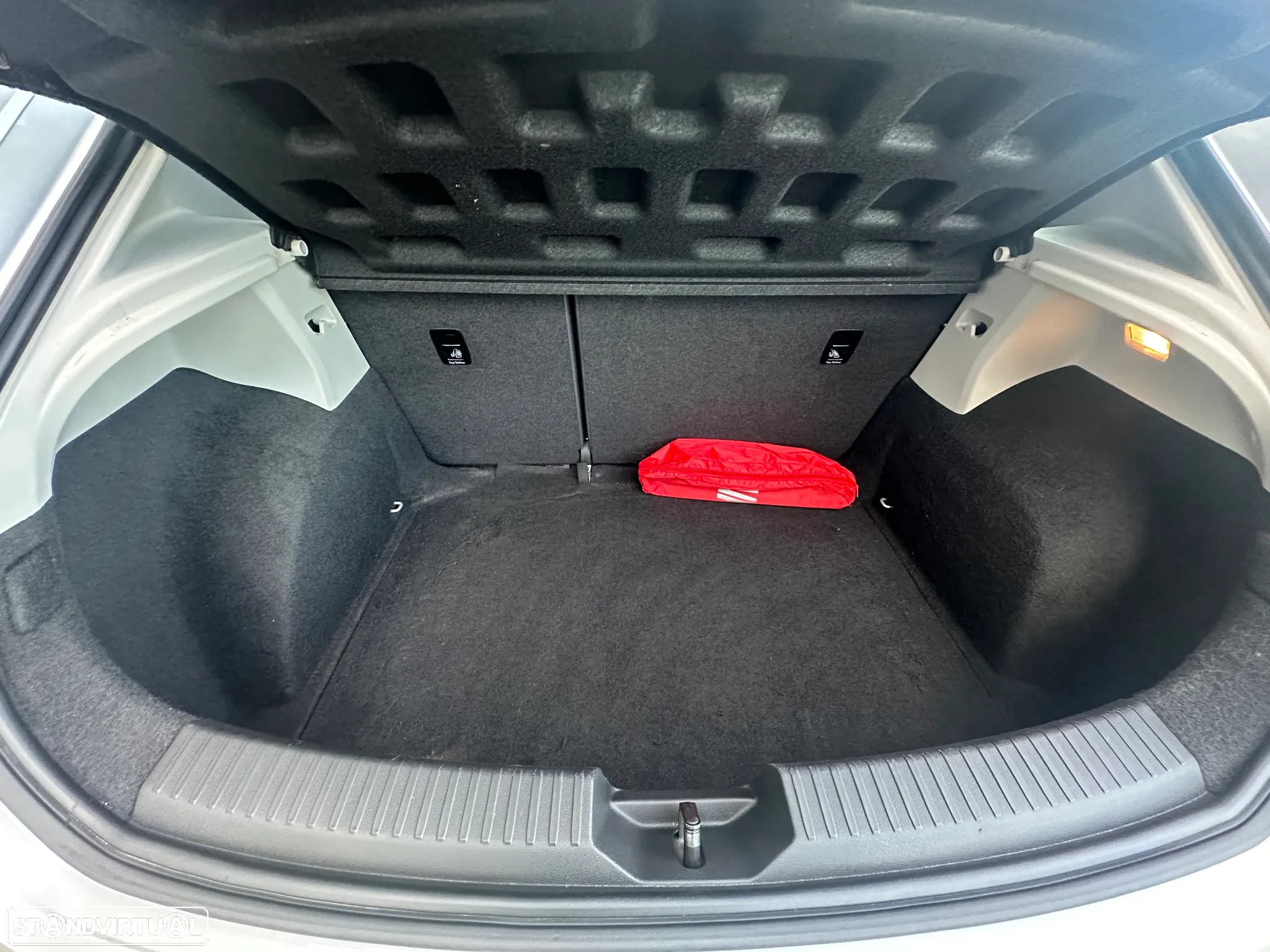 SEAT Leon 1.6 TDI Ecomotive Style - 13
