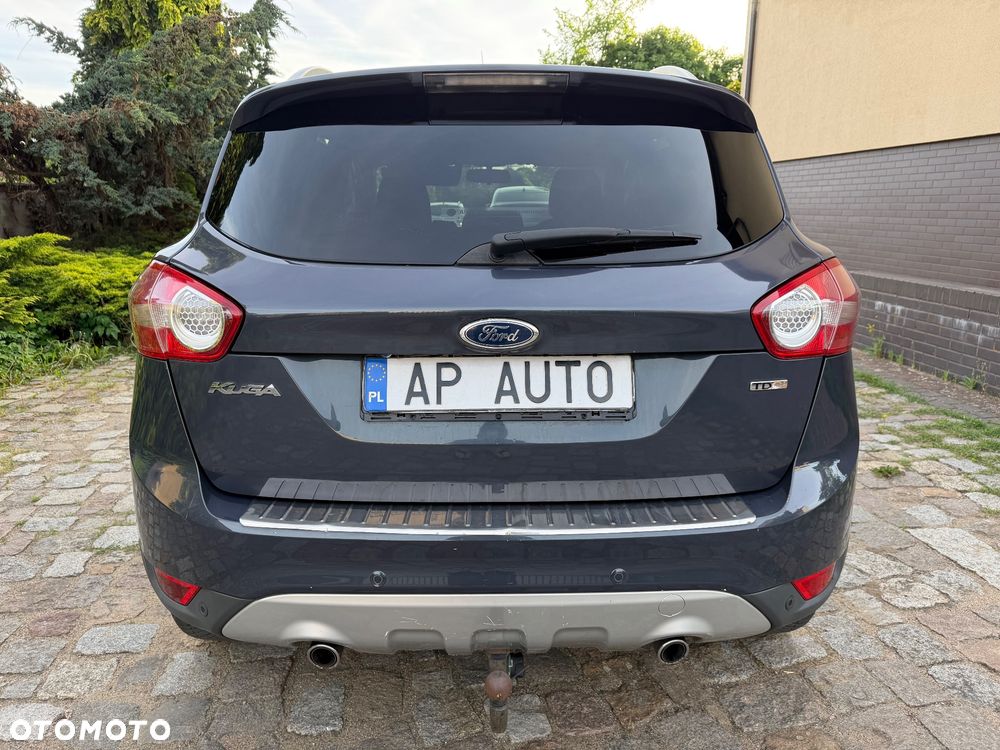 Ford Kuga 2.0 TDCi 2x4 Titanium - 4