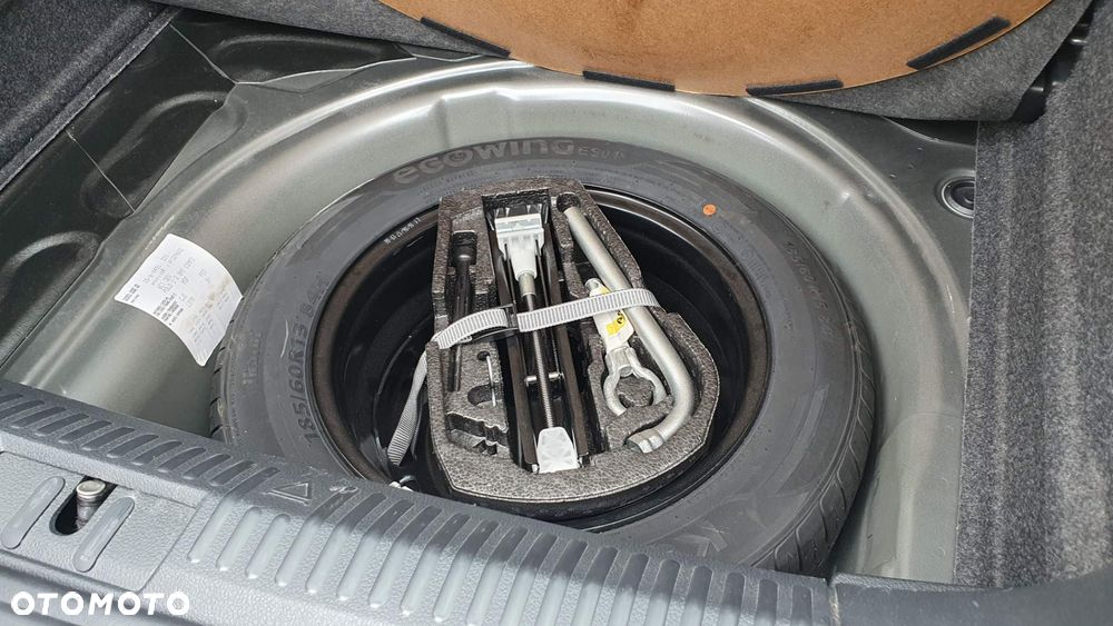 Volkswagen Polo - 8