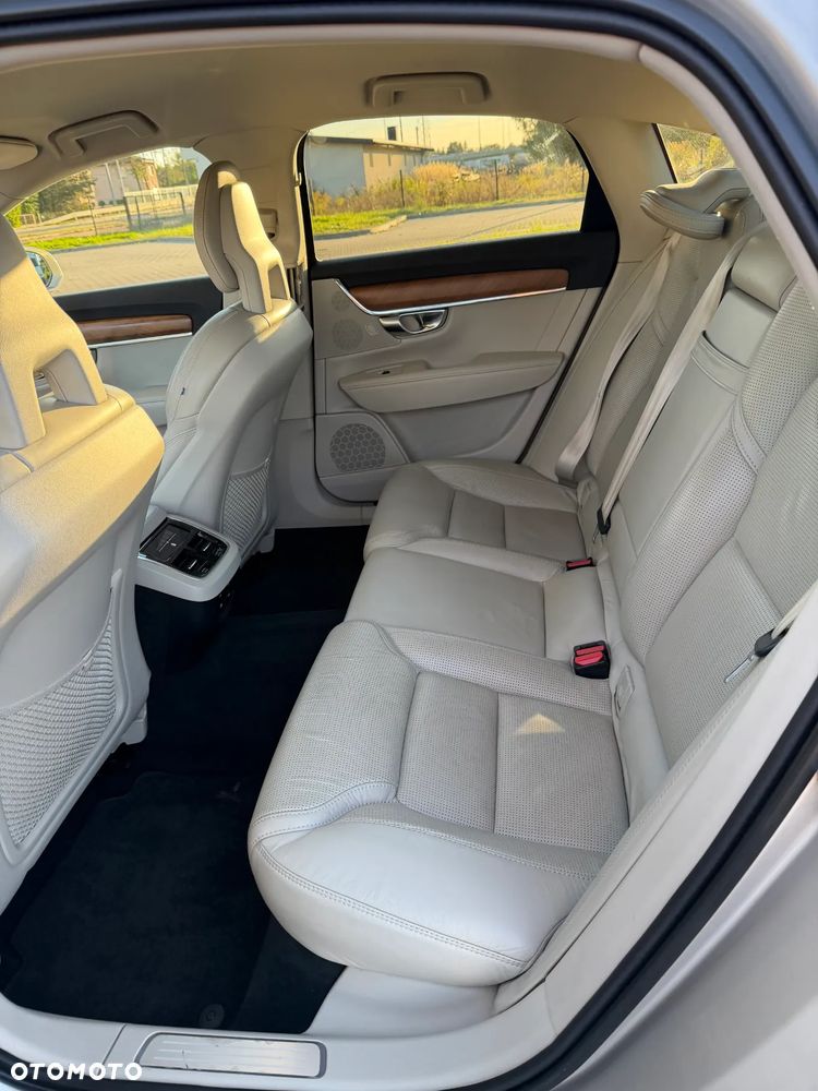 Volvo S90 D5 AWD Inscription - 4