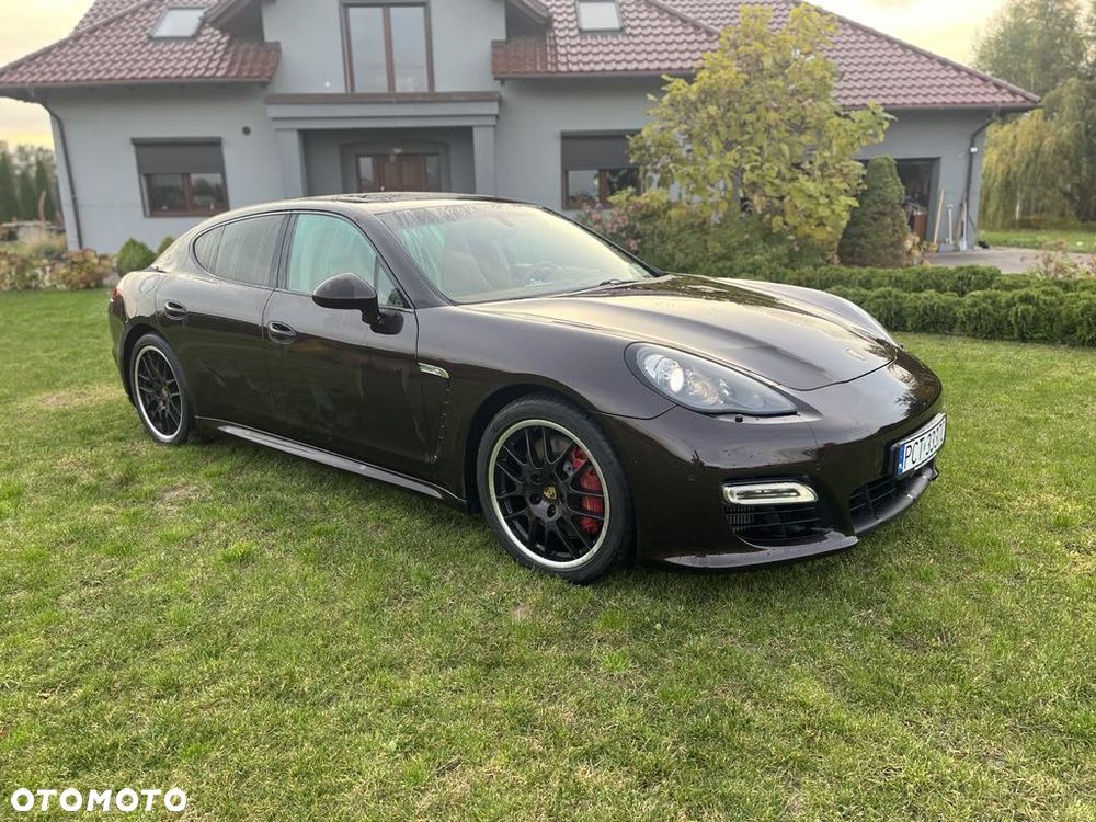 Porsche Panamera Turbo - 11
