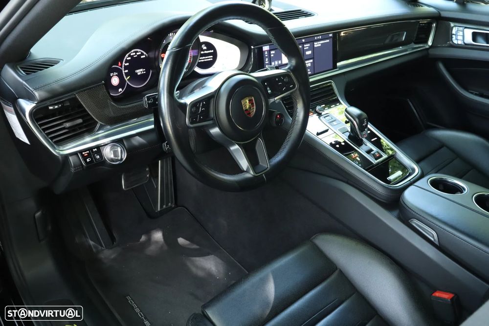Porsche Panamera - 46