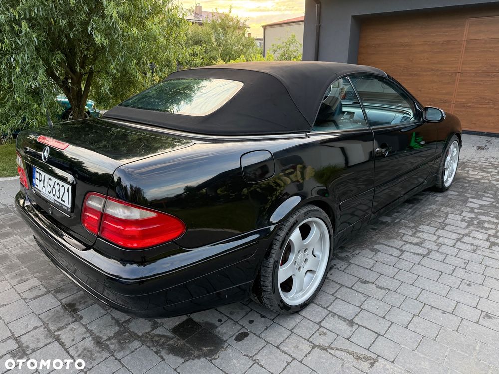 Mercedes-Benz CLK 200 - 4