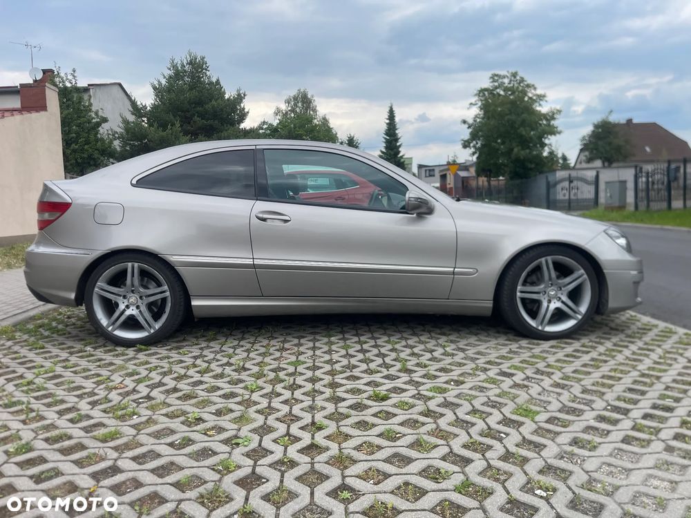 Mercedes-Benz CLC - 14