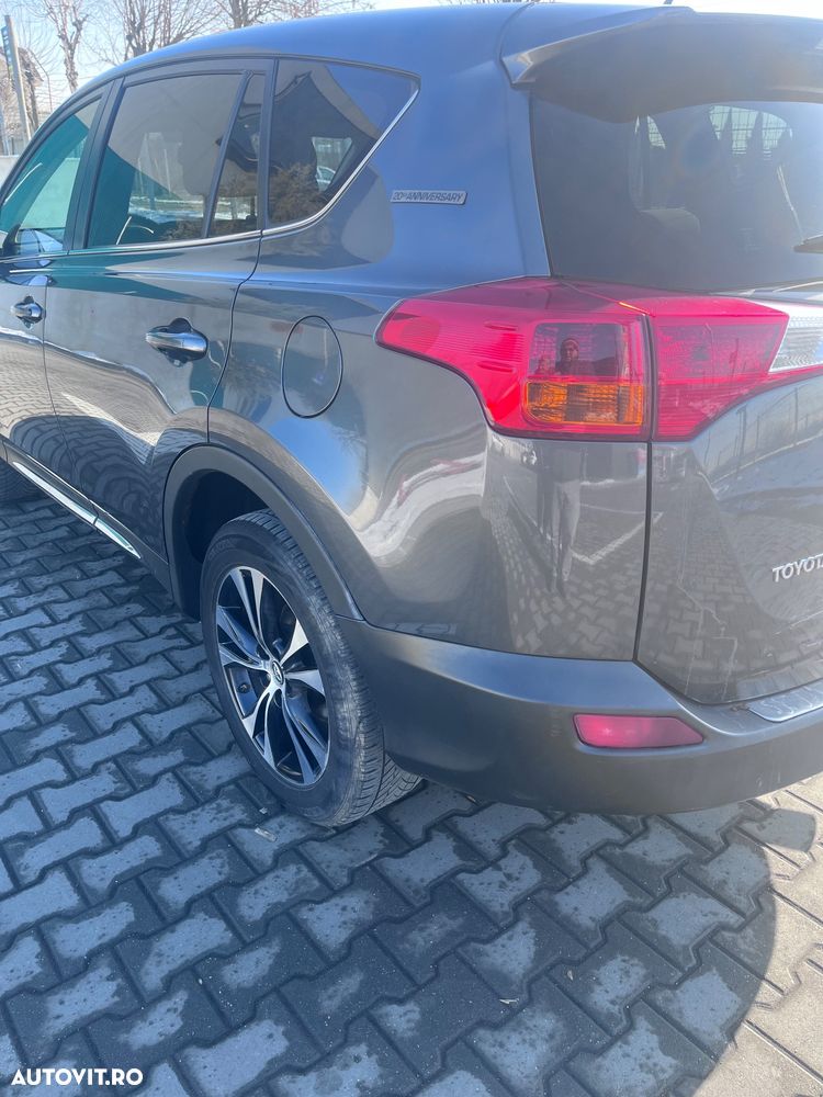 Toyota RAV4 2.0 D-4D 4WD Comfort - 6