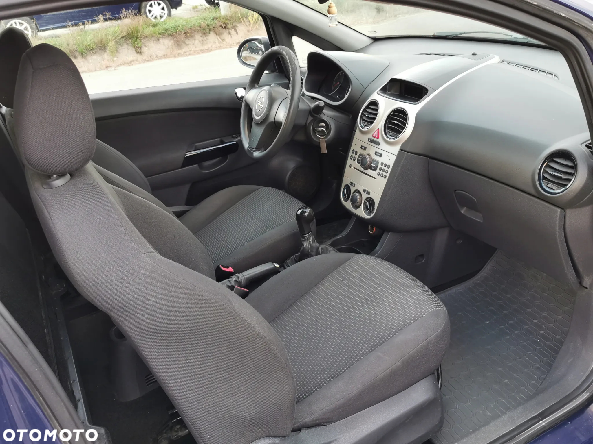 Opel Corsa 1.2 16V Enjoy - 5