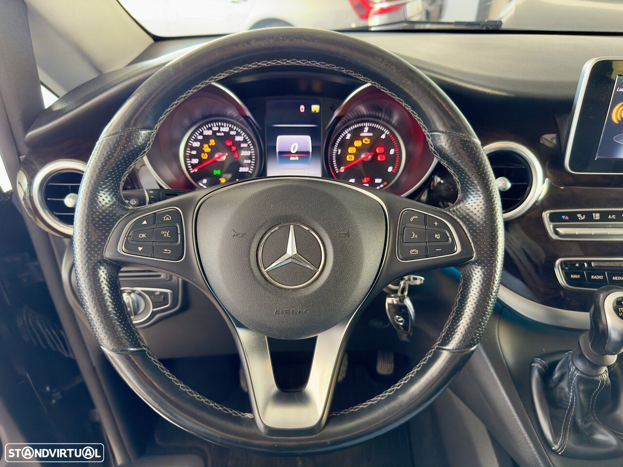 Mercedes-Benz V 220 CDi Avantgarde - 16
