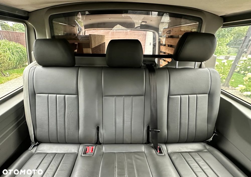 Volkswagen Multivan - 20