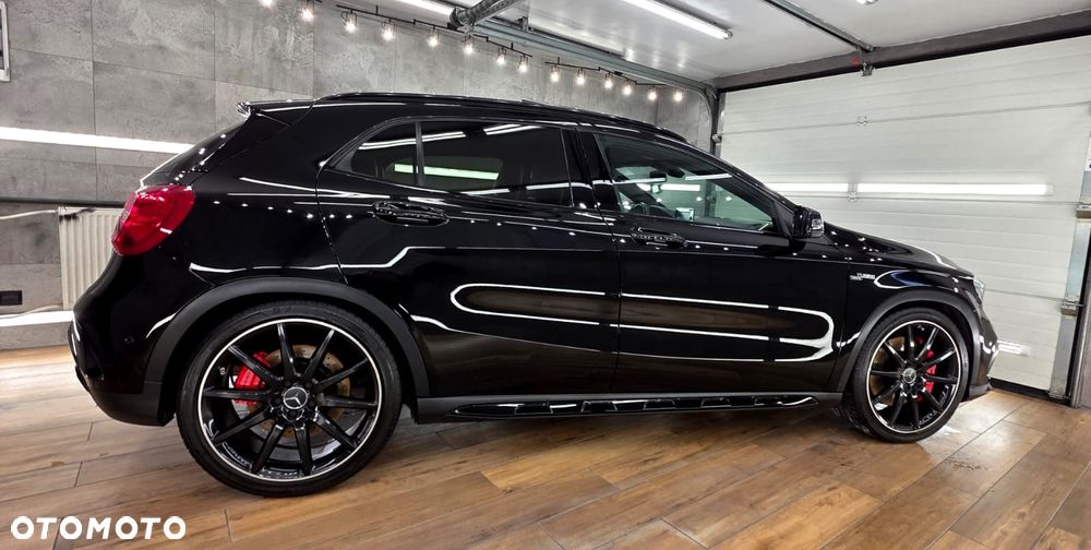 Mercedes-Benz GLA AMG 45 4-Matic - 10