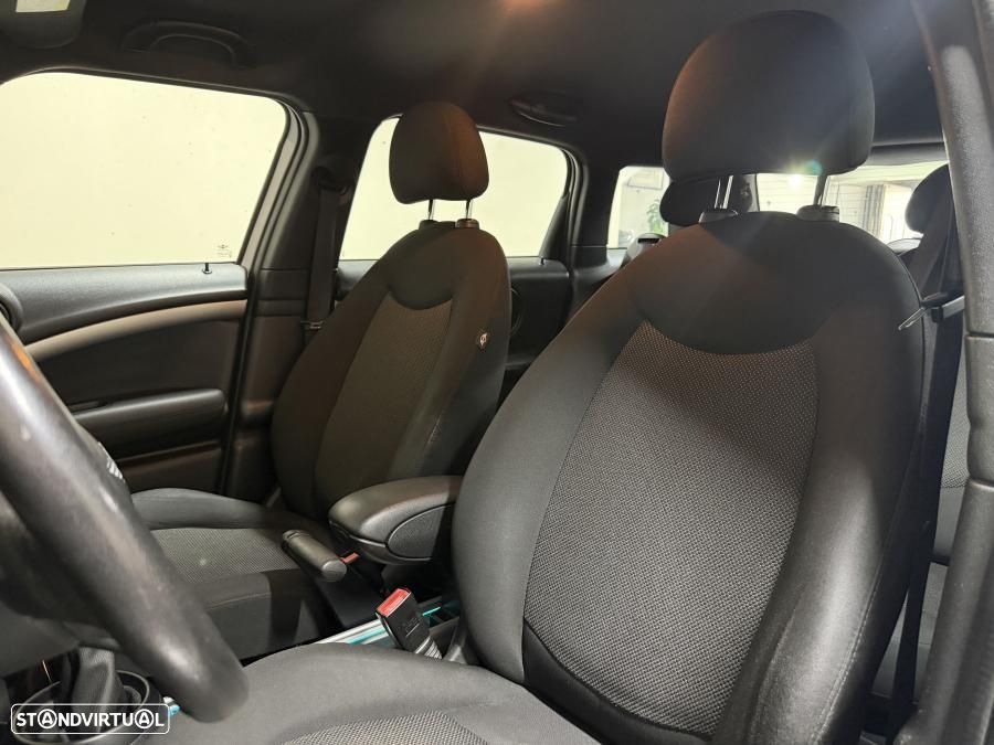 MINI Countryman One D - 10