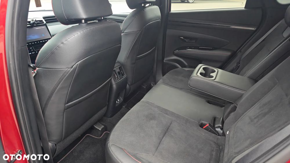 Hyundai Tucson 1.6 T-GDi HEV Executive 2WD - 10