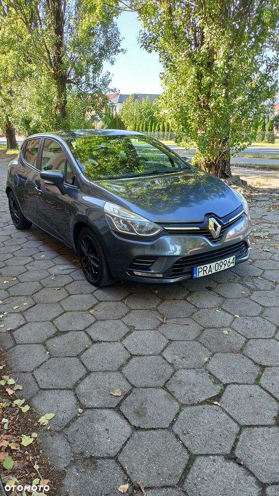 Renault Clio - 6